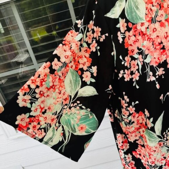 Janette Plus Kimono Women's Size OS Floral Whimsical Fringe Boho - Picture 5 of 5